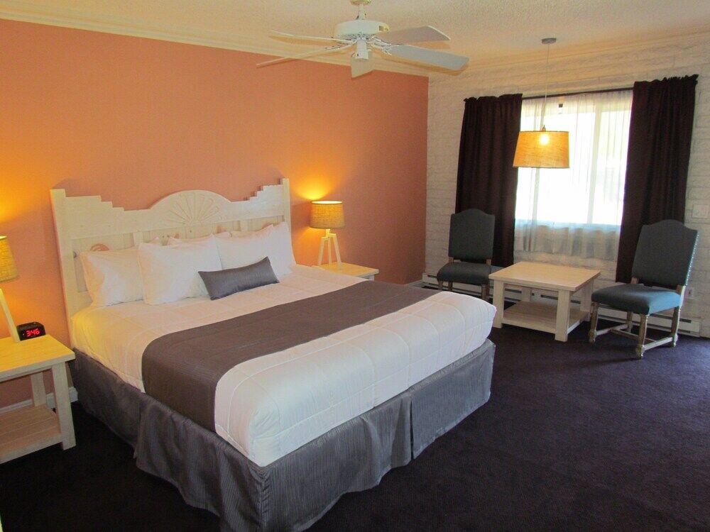 Inn The Hilltop 2*